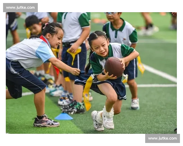 西部碗激情开赛！130 名青少年角逐世运 “腰旗之星”